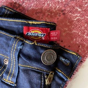 Woman’s Dickies Shorts